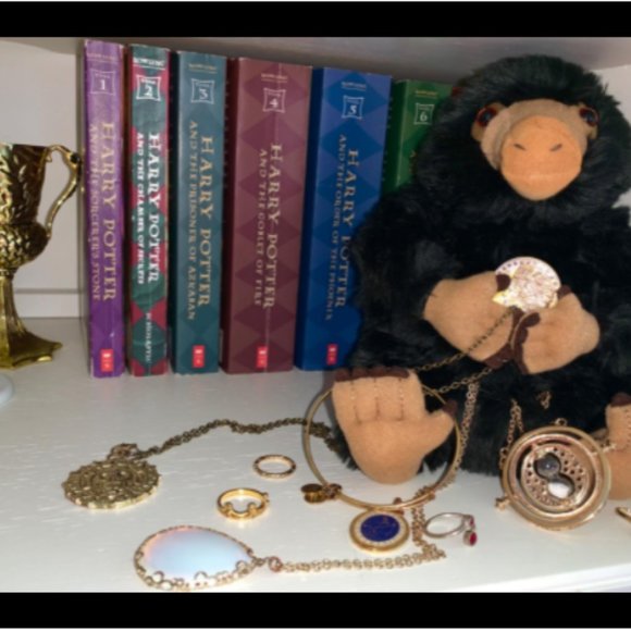 Fantastic Beasts Niffler Plush - Picture 4 of 9